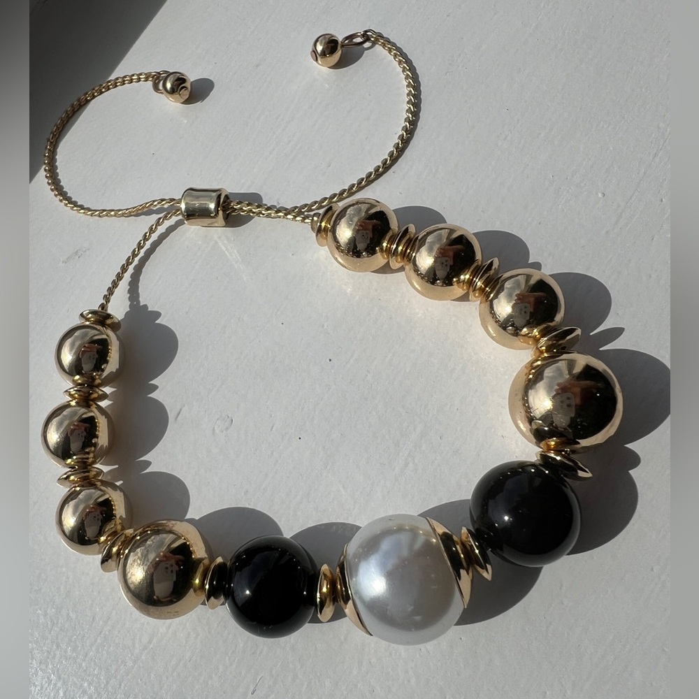 Adjustable Gold and Black Beaded Bracelet